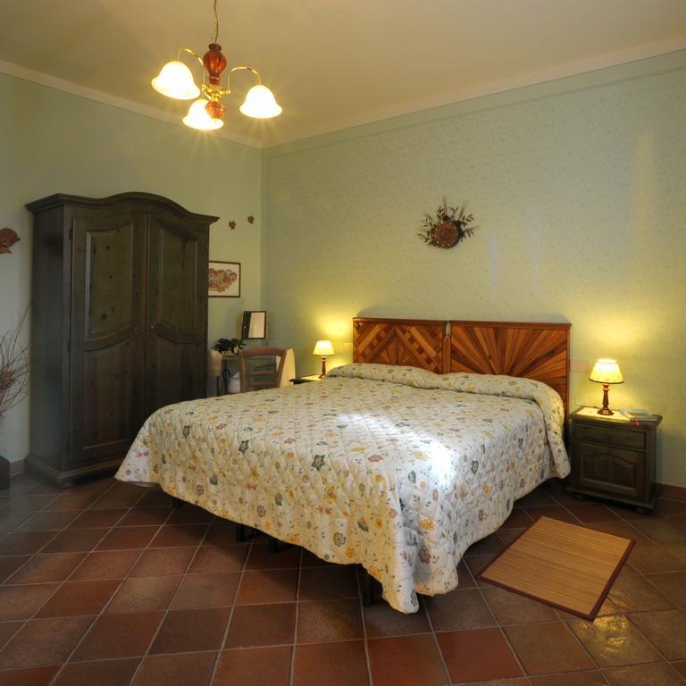 סן ג'ימיניאנו Agriturismo Podere Poggio Ai Cieli חדר תמונה