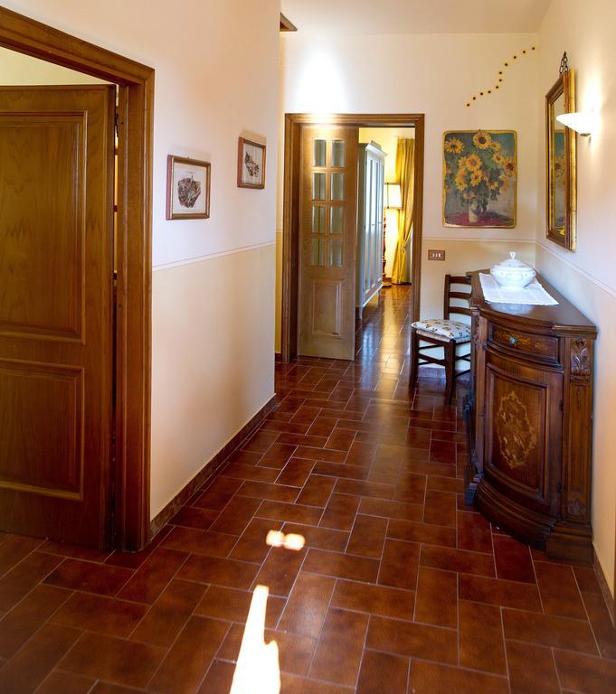 סן ג'ימיניאנו Agriturismo Podere Poggio Ai Cieli חדר תמונה